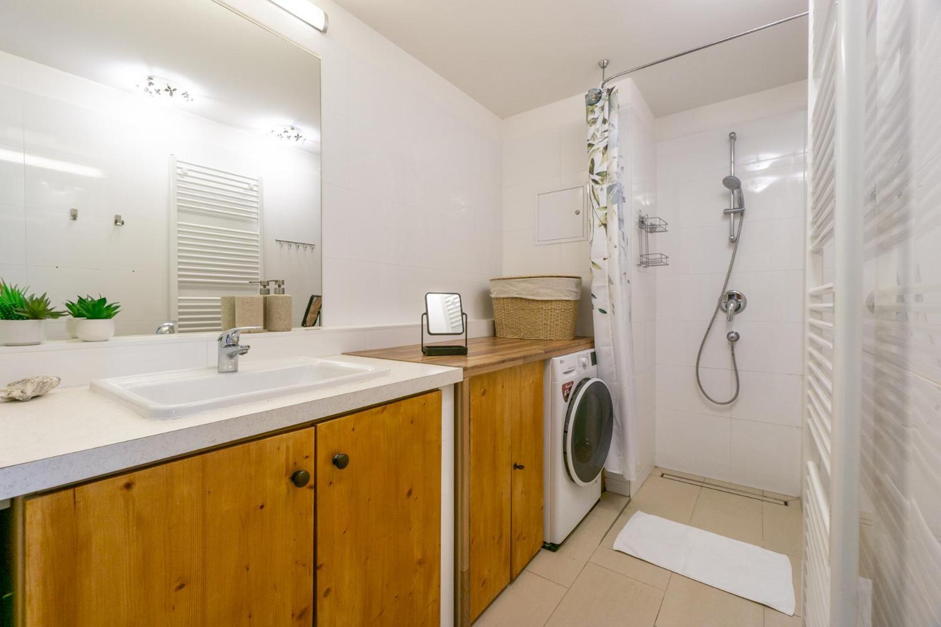 Apartment With Garden Close To Stadthalle, Westbahnhof فيينا المظهر الخارجي الصورة