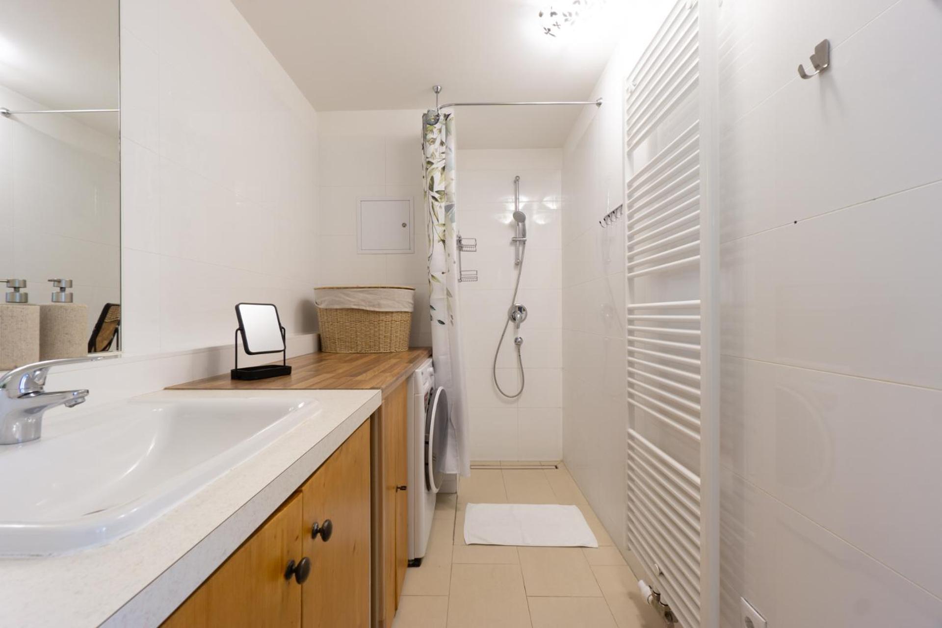 Apartment With Garden Close To Stadthalle, Westbahnhof فيينا المظهر الخارجي الصورة